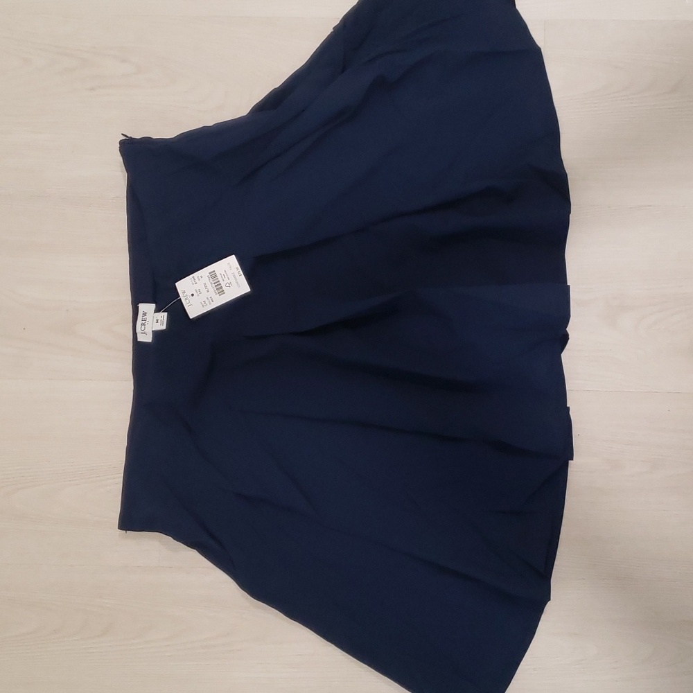 J Crew Factory pleated skort- Size M, Navy *NWT - Picture 5 of 6